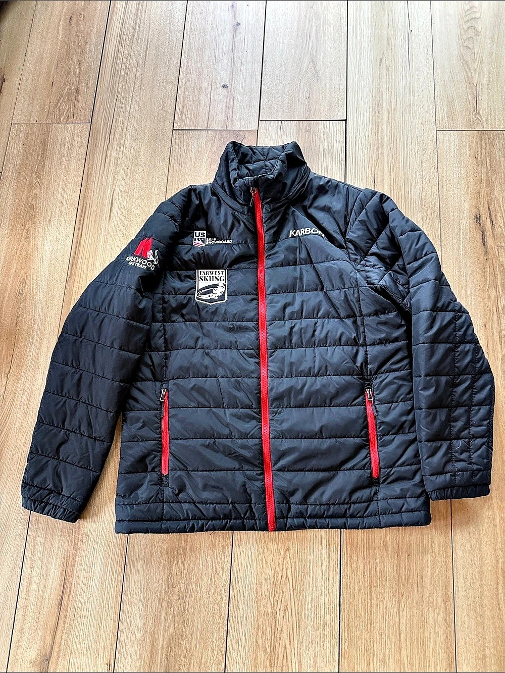 Karbon Ski & Snowboard Insulator50 Jacket Black & Red Size Large Like New